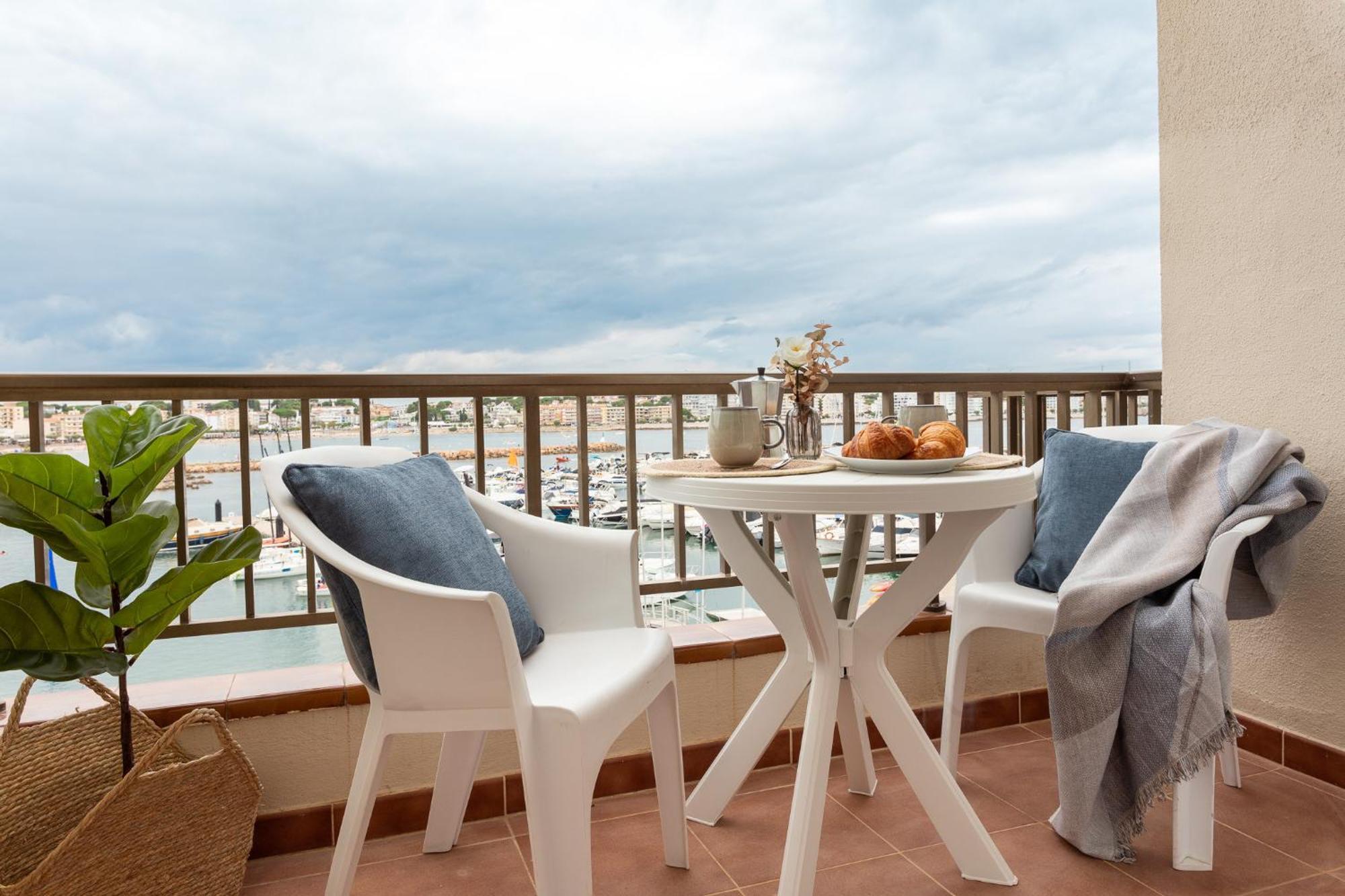 Estudio Con Terraza Lorena Ля Эскала Экстерьер фото
